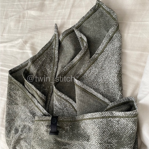 Lululemon All You Need Scarf Pixel Jacquard Alpine White Medium Olive - Picture 7 of 8